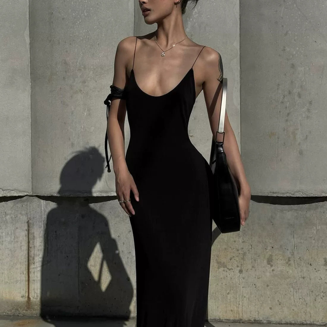 Bxucca | Black Floor-Length Backless Suspender Dress for Women – Slim-Fit Elegant Evening Gown