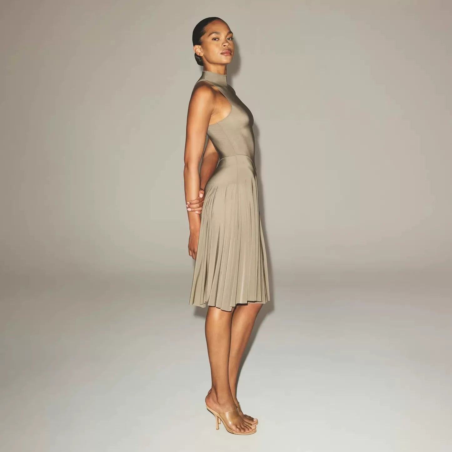 Bxucca | High-Neck Sleeveless Midi Dress for Women – Sheer Pleated Elegant Summer Outfit